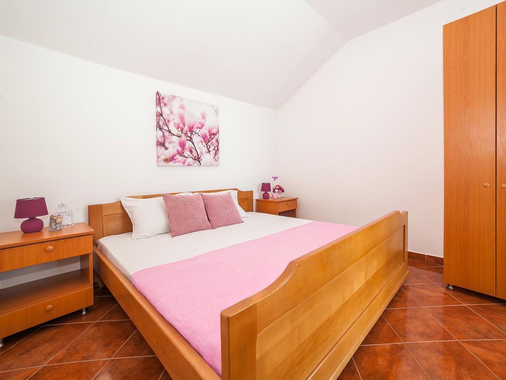 Apartments Elena Тиват Экстерьер фото