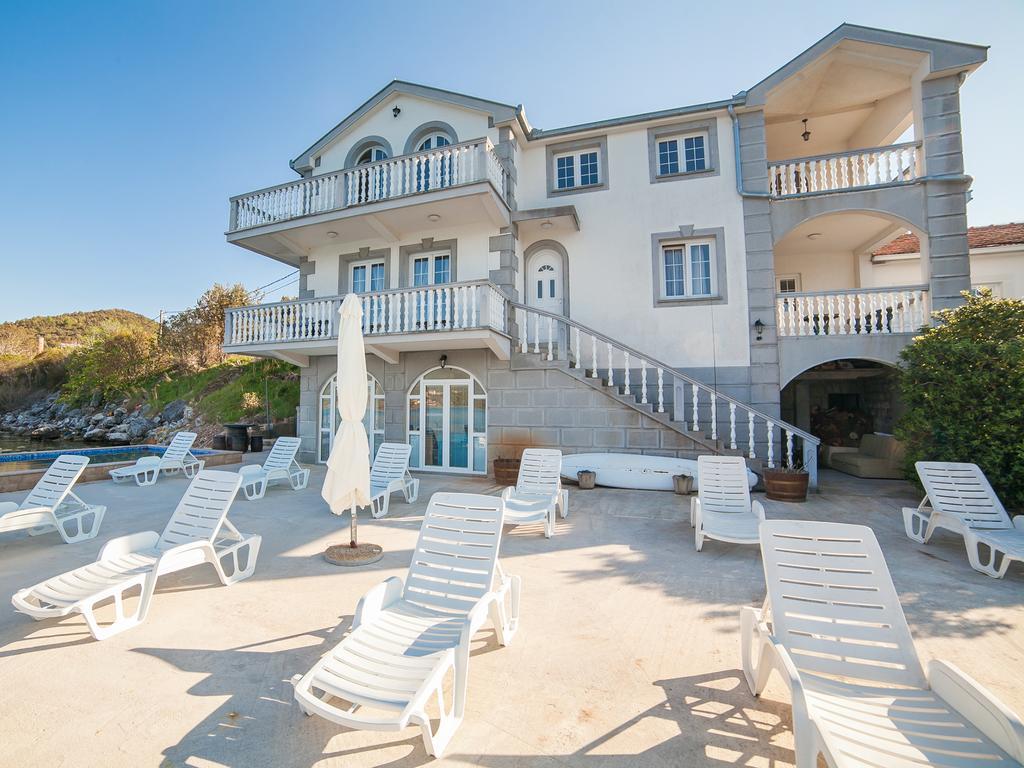 Apartments Elena Тиват Экстерьер фото
